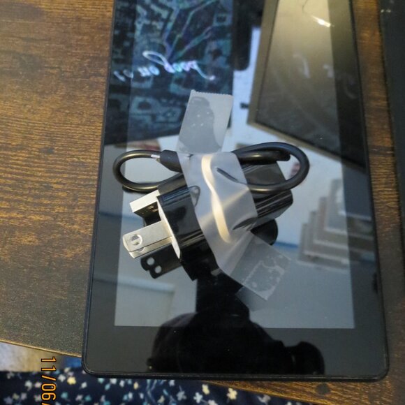 Amazon Fire 7 (9th Generation) 2019 Tested works SCREEN CRACKED - Picture 2 of 5